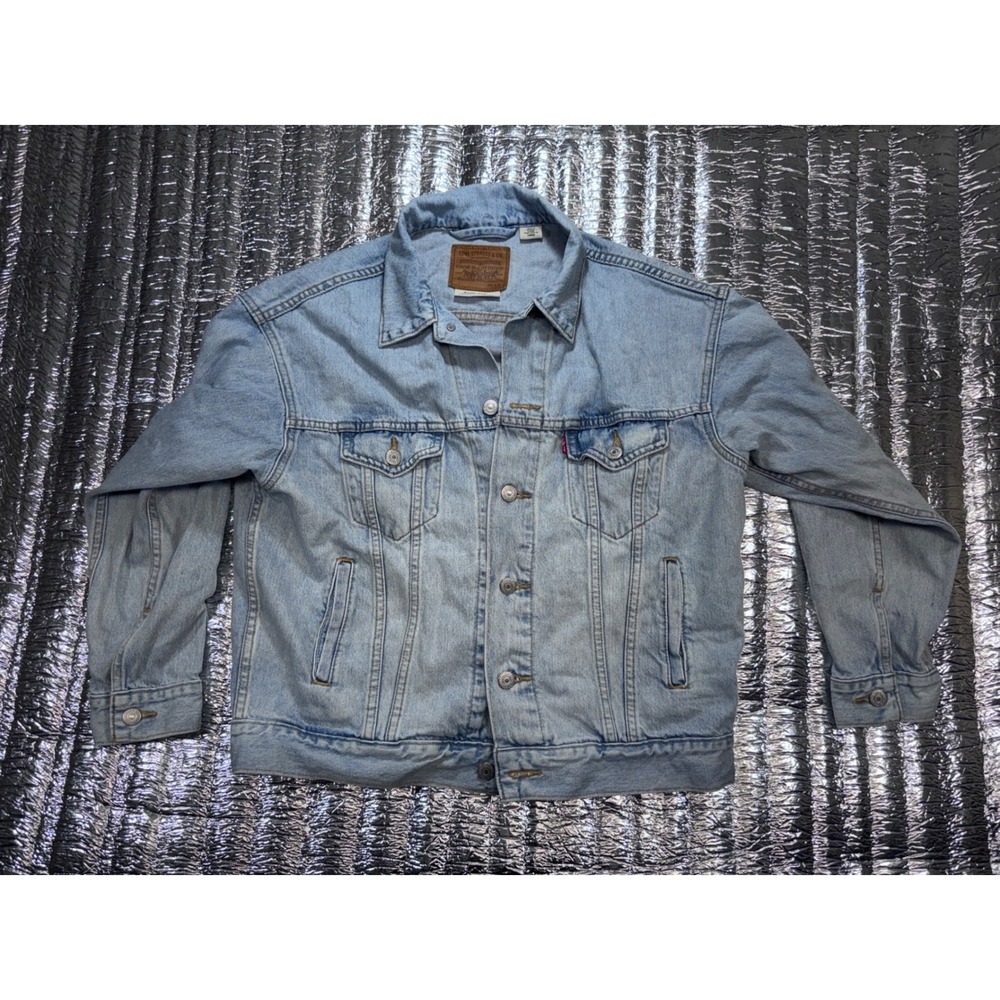 Levis Premium Denim Trucker Jacket Light Wash Blue 79697-0010 XS